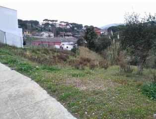 Terreny residencial a Carrer de Badalona