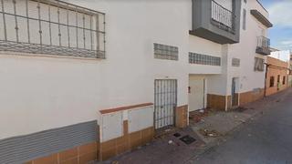 Casa  Calle gabriel miró. Línea de la concepción (la) (cádiz). sin posesión “ocupado” (no