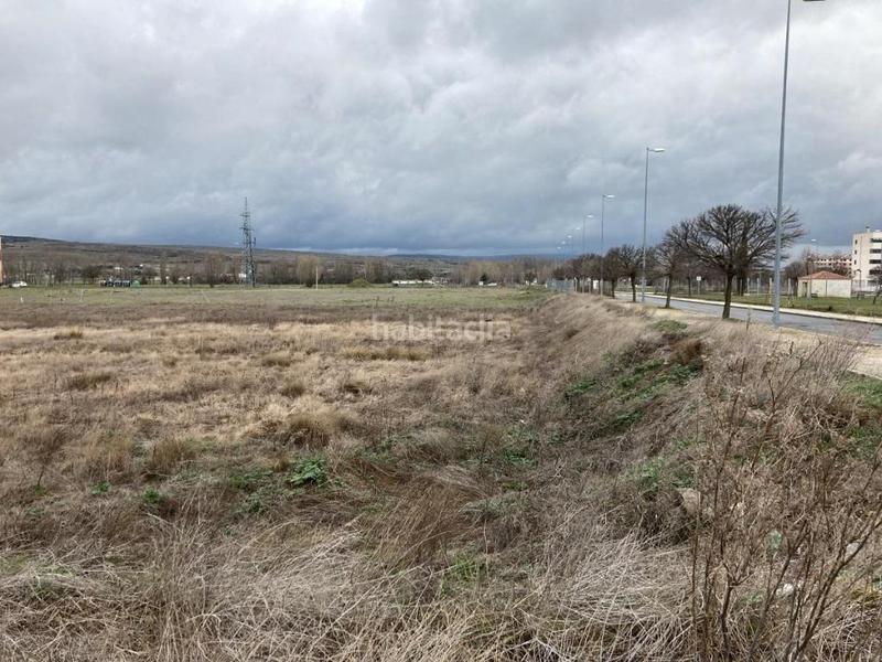 Foto 72eeab9a-d5d9-4b35-8f1a-671057a9a3b4. Terreno residencial . camino viejo tornadizos, 3. en Ávila