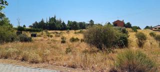 Wohngrundstück  Calle adolfo suarez. Navalperal de pinares (ávila). camino viejo de las navas