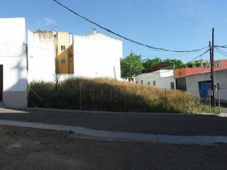 Wohngrundstück  Calle azafrán. Badajoz. c/ azafrán, 1.