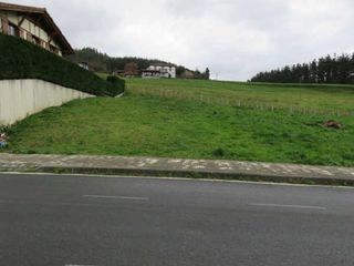 Terreno residenziale in Zeanuri. Zeanuri (vizcaya). u.e. 3.5.