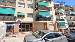 Etagenwohnung  Carrer àfrica. Alella (barcelona). en rentabilidad (se vende alquilado, no se p