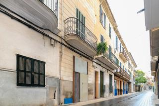 Casa  Carrer d'es convent. Manacor (illes balears). calle es convent, n8