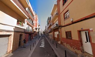 Piso  Carrer d'amadeo vives. Badalona (barcelona). "okupado" (no se puede visitar ni hipoteca