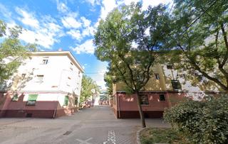 Pis  Calle castelo branco. Madrid. sin posesión (no se puede visitar ni hipotecar).