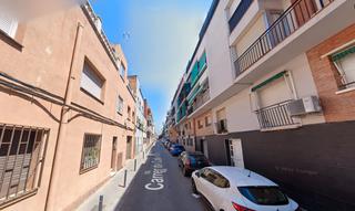 Appartement  Carrer de carles altés. Viladecans (barcelona). "okupado" (no se puede visitar ni hipote