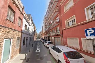 Appartement  Carrer d'àngel guimerà. Hospitalet de llobregat, l´ (barcelona). "okupado" (no se puede