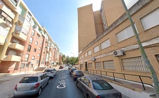 Pis  Calle valparaíso. Huelva. "okupado" (no se puede visitar ni hipotecar).