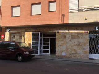 Local Comercial a Avinguda de Sant Pere