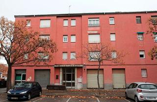 Etagenwohnung  Carrer de les magnòlies. Sabadell (barcelona). en rentabilidad (se vende alquilado, no se
