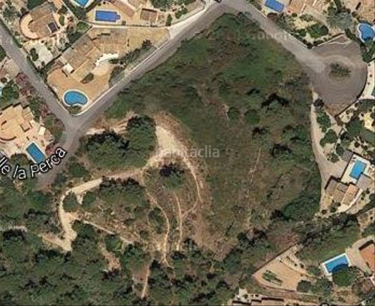 Foto d4d81641-9677-4586-b8dd-d8d4ee2c70d6. Terreno residencial (alicante). solar situado en la urbanización los almendros en Benissa