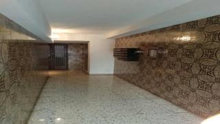 Appartement  Passatge salzereda. Santa coloma de gramenet (barcelona). en rentabilidad (se vende