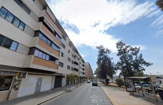 Pis  Avenida de cristóbal colón. Huelva. "okupado" (no se puede visitar ni hipotecar). avda. cris