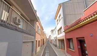 Pis  Carrer de la llibertat. Malgrat de mar (barcelona). sin posesión (ocupado - no se puede