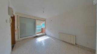 Appartement  Avinguda tarragona. Premià de dalt (barcelona). "okupado" (no se puede visitar ni hi