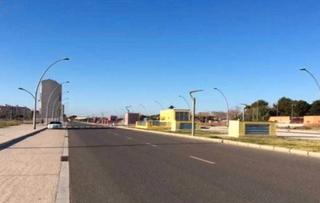 Autoparkplatz in Alquenència - Venècia. Procedente de banco