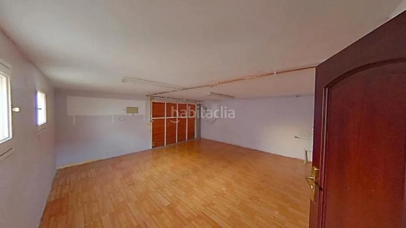 Foto d9337c7f-a6a6-4904-9498-ff50b8b6a33e. Chalet (tarragona). "okupado" (no se puede visitar ni hipotecar). en Creixell