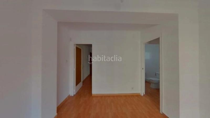 Foto 59f790db-5c7b-4122-a6f5-a5b9d343d060. Piso (barcelona). "okupado" (no se puede visitar ni hipotecar). en Mataró