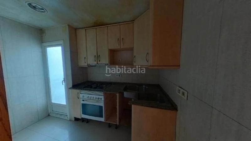 Foto 65459b68-0535-436e-93d6-e41229b8d6af. Piso (barcelona). "okupado" (no se puede visitar ni hipotecar). en Mataró