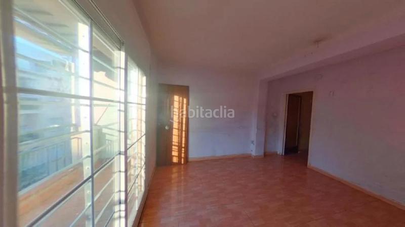 Foto c4d5e024-b5ef-4dc0-a594-c4a3218539d9. Piso (barcelona). "okupado" (no se puede visitar ni hipotecar). en Mataró