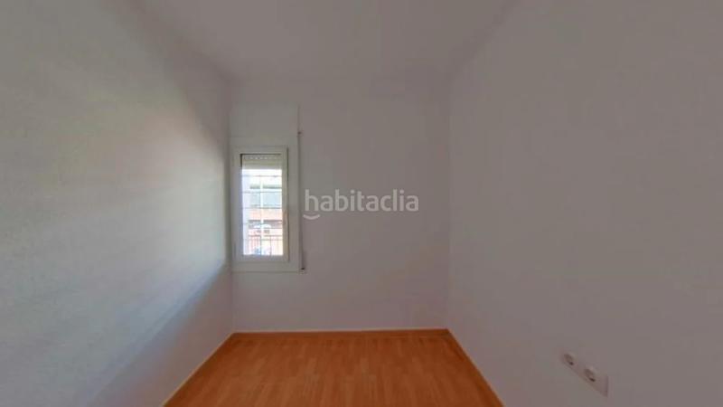 Foto f4ff9236-9612-4124-bb96-413d1be6c478. Piso (barcelona). "okupado" (no se puede visitar ni hipotecar). en Mataró