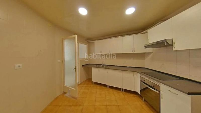 Foto d9899628-4de6-45e9-b9cd-7a04f0a7a94c. Pis a Centre Rubí