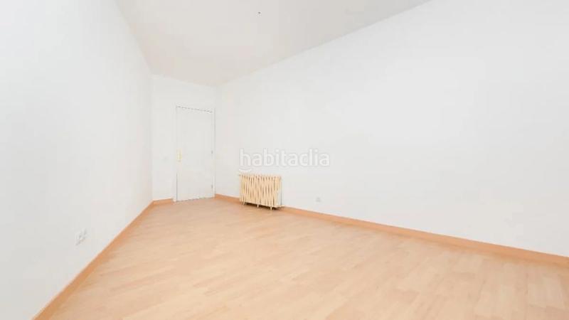 Foto f2e5bd76-43c2-4c39-99ed-e29252b0db12. Pis a Centre Rubí