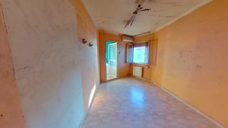 Pis  Carrer de l'arç. Cornellà de llobregat (barcelona). "okupado" (no se puede visita