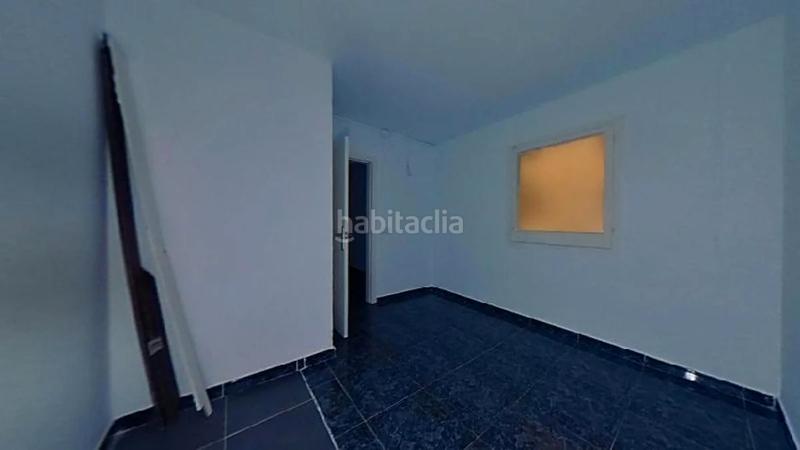 Foto b28d74d8-9278-489e-9d05-24f71a7f67fd. Piso (barcelona). "okupado" (no se puede visitar ni hipotecar). en Viladecans
