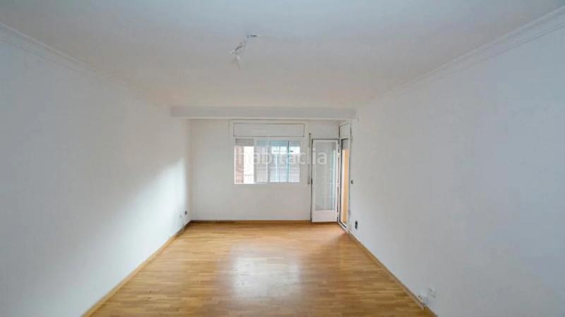 Foto 77b52d05-79e8-40c1-aa1d-2db31fbad795. Pis a Centre Viladecans