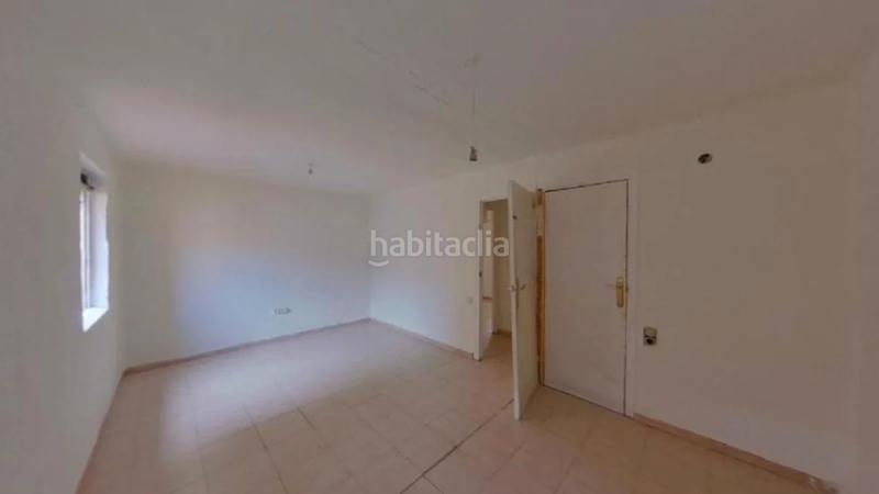 Foto 2e07a17b-3d28-4d5a-9e9f-8a192bc3322c. Pis a Sant Roc Badalona