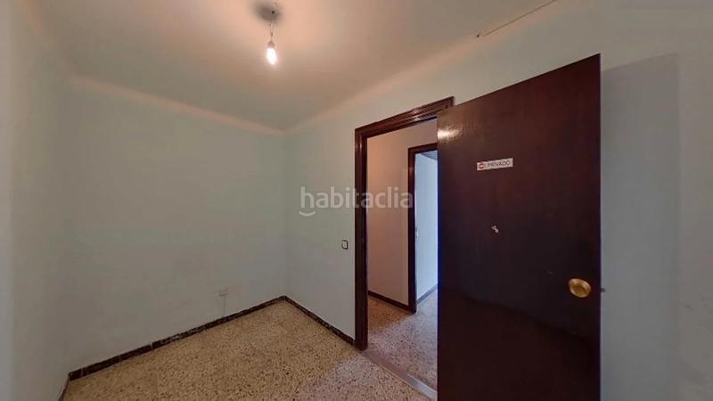 Foto 1289c2ba-b9f7-48c0-9089-5e76226692ef. Piso (barcelona). "okupado" (no se puede visitar ni hipotecar). en Badalona