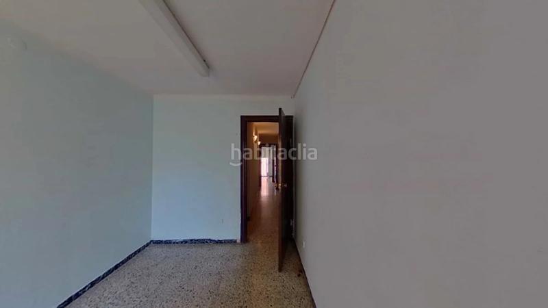 Foto 16a9c69e-5691-4141-a5f1-5025bb60766f. Piso (barcelona). "okupado" (no se puede visitar ni hipotecar). en Badalona