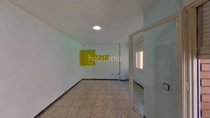 Foto 68d40d78-92aa-466f-b85d-effe488a462a. Piso (barcelona). "okupado" (no se puede visitar ni hipotecar). en Badalona