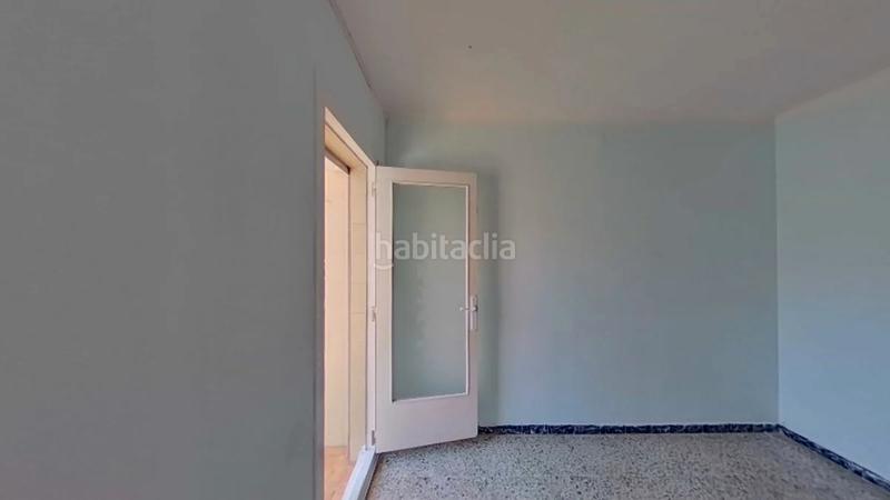 Foto f874936d-b8f7-4008-b4cb-02e4aca4356e. Piso (barcelona). "okupado" (no se puede visitar ni hipotecar). en Badalona