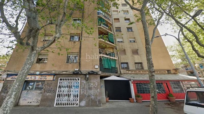 Foto 779e881d-af6e-409a-be8a-214c195cdc85. Piso (barcelona). "okupado" (no se puede visitar ni hipotecar). en Badalona