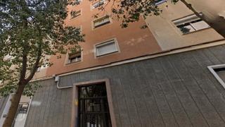 Pis  Carrer del cadí. Barcelona (barcelona ). sin posesión “ocupado” (no se puede visi