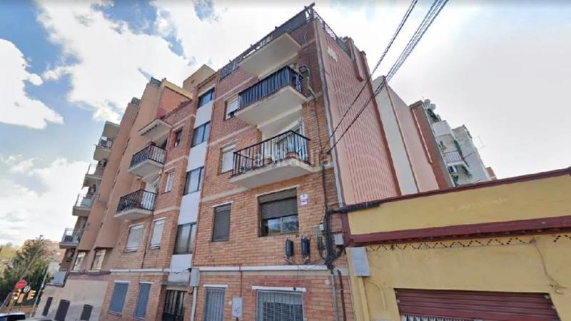 Foto 700ddeb5-f925-43bd-a4c4-a650da272571. Appartamento in Singuerlín Santa Coloma de Gramenet