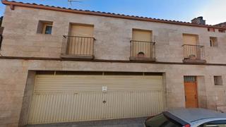 Maison jumelée  Carrer de juan valera. Sabadell (barcelona). sin posesión “ocupado” (no se puede visita