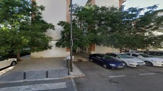 Pis  Calle de godella. Madrid (madrid). sin posesión “ocupado” (no se puede visitar ni