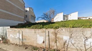Appartement  Calle ronda de oriente. Yuncos (toledo). sin posesión “ocupado” (no se puede visitar ni