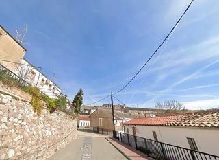 Casa adossada  Carrer cases noves. Bellmunt del priorat (tarragona). sin posesión “ocupado” (no se
