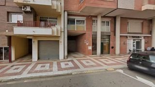 Pis  Carrer tarragona. Esparreguera (barcelona). sin posesión “ocupado” (no se puede vi