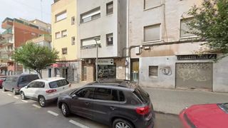 Casa a schiera  Carrer de pau piferrer. Badalona (barcelona). sin posesión “ocupado” (no se puede visita