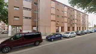 Pis  Carrer rossinyol. Lleida (lleida). sin posesión “ocupado” (no se puede visitar ni