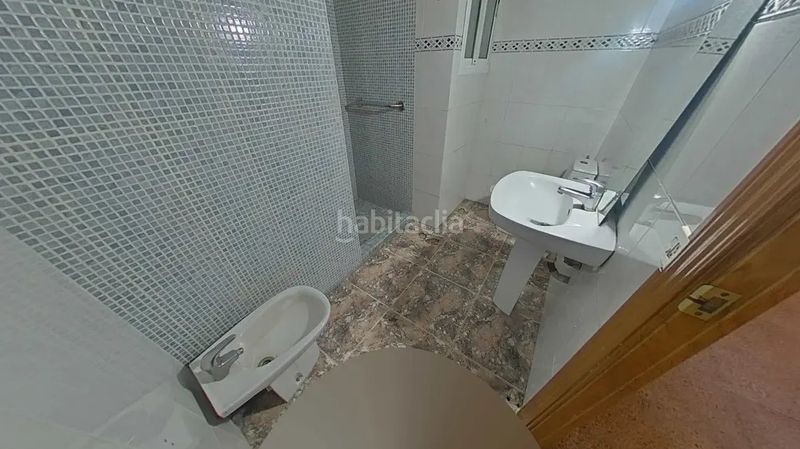 Foto 084d6c7b-5442-407e-a0a1-e031b592e327. Casa adossada a Vilanova del Camí