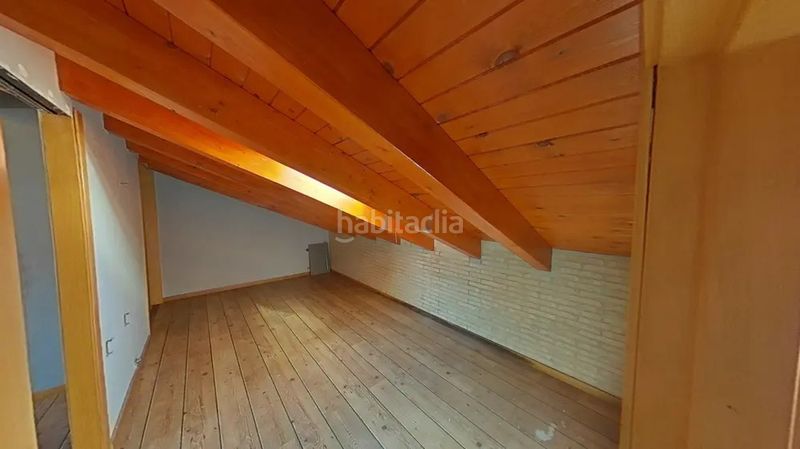 Foto 7f79a140-b8f2-46fb-b717-3f04362cb101. Casa adossada a Vilanova del Camí