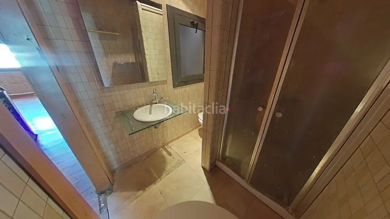 Foto ebc8e5ef-e6b1-424a-9336-31e30ed9fd32. Casa adossada a Vilanova del Camí