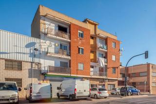 Piso  Carrer del mas del jutge. Torrent (valencia). "okupado" (no se puede visitar ni hipotecar)